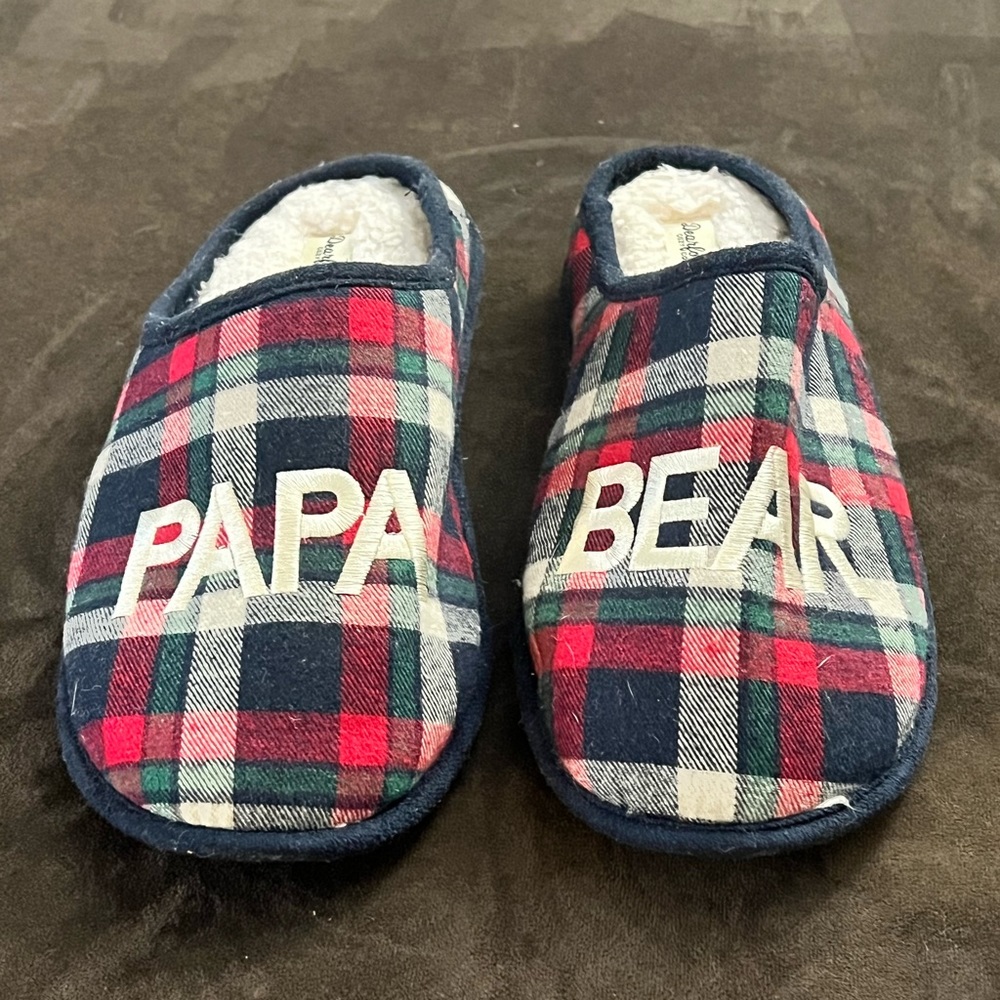 Brand new no tags mens slippers
